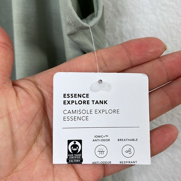 Athleta NWT‎ Essence Explore Tank Sage size Medium - Picture 3 of 12